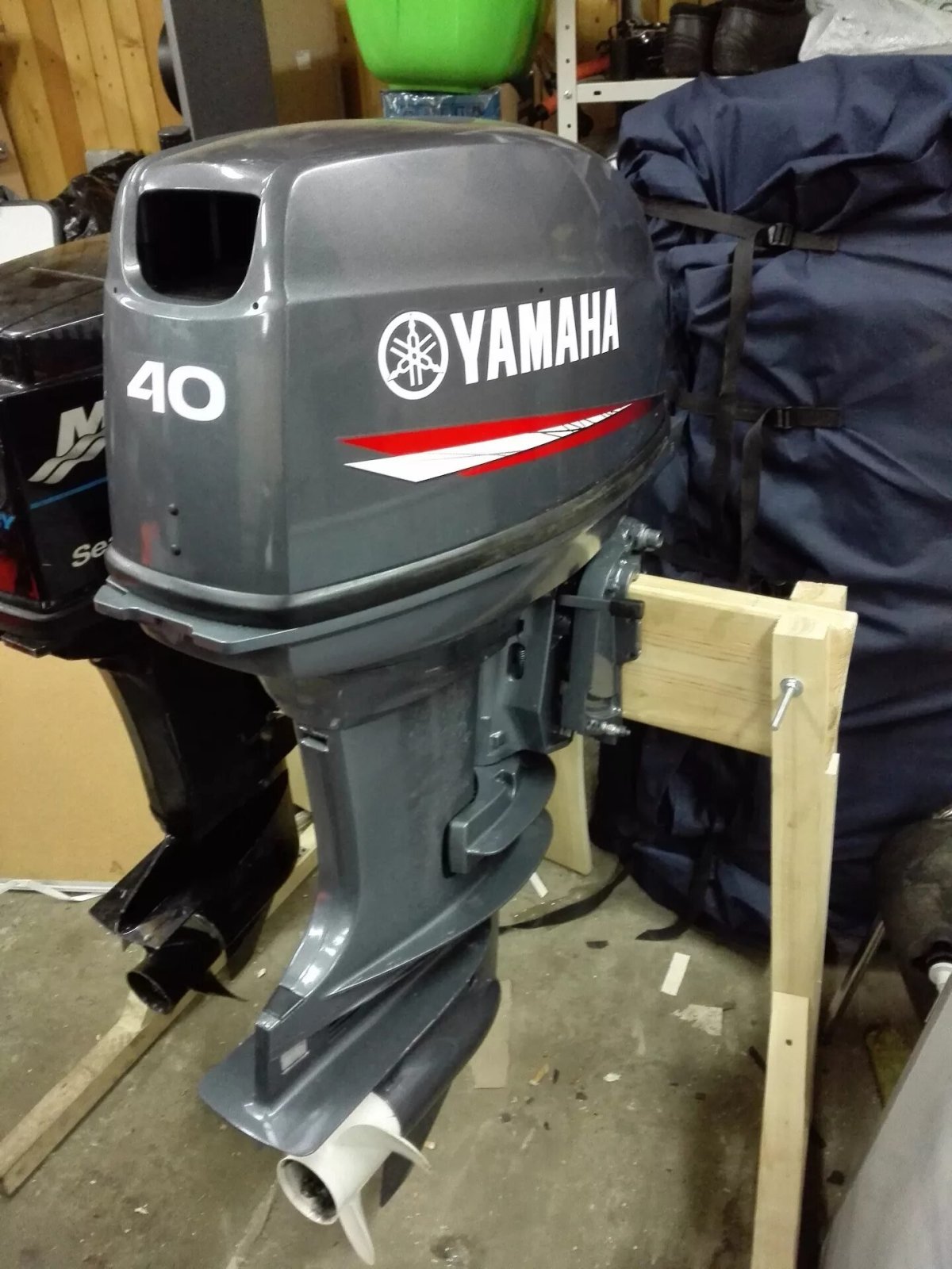 Мотор Yamaha 40