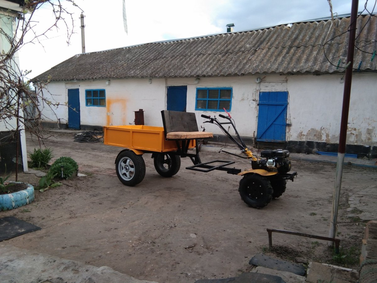 Мотоблок с прицепом