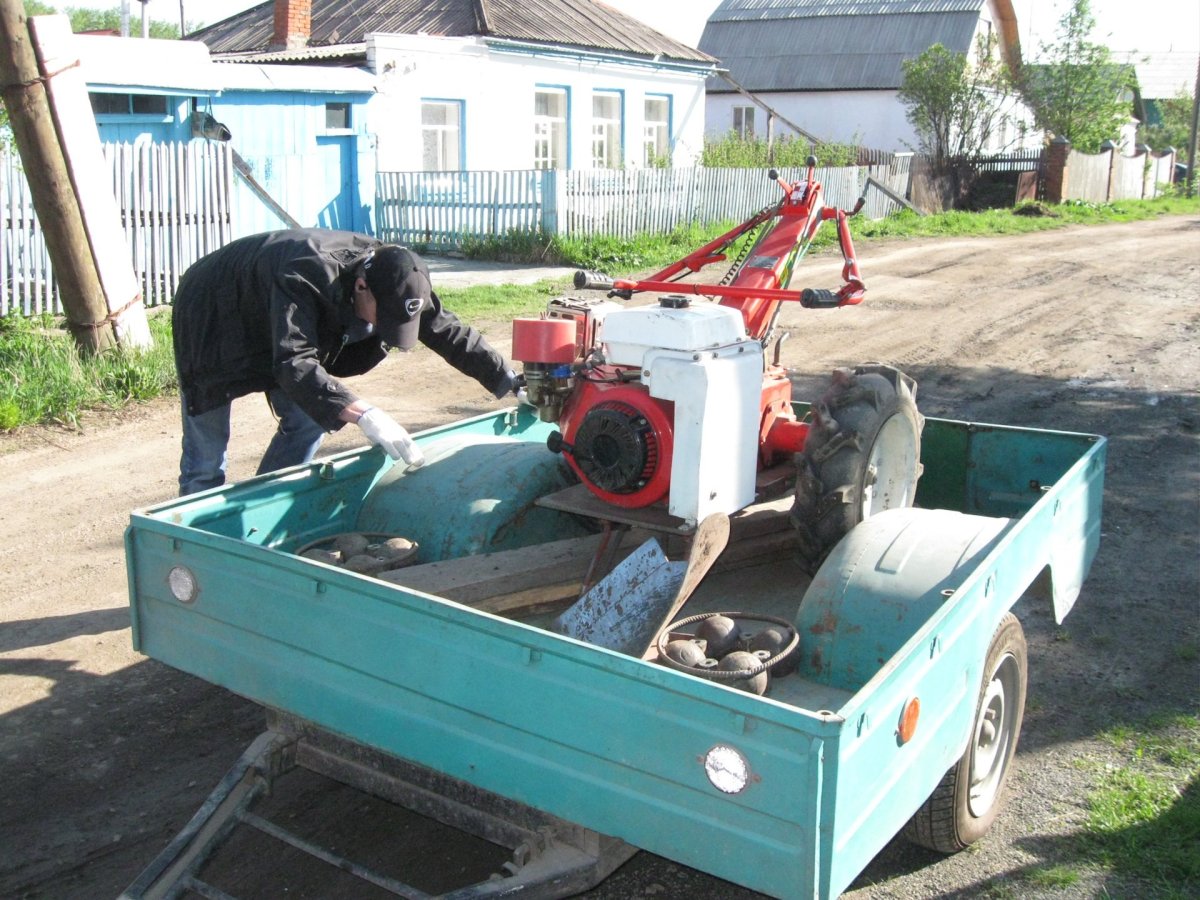 Мотоблок Агрос с прицепом