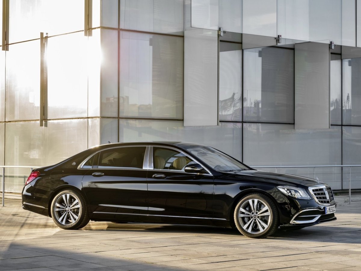 Mercedes Benz 222 Maybach