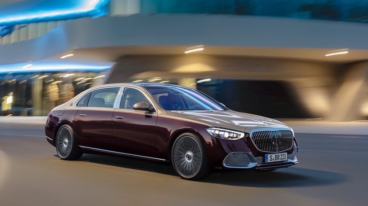 Мерседес Майбах 2021