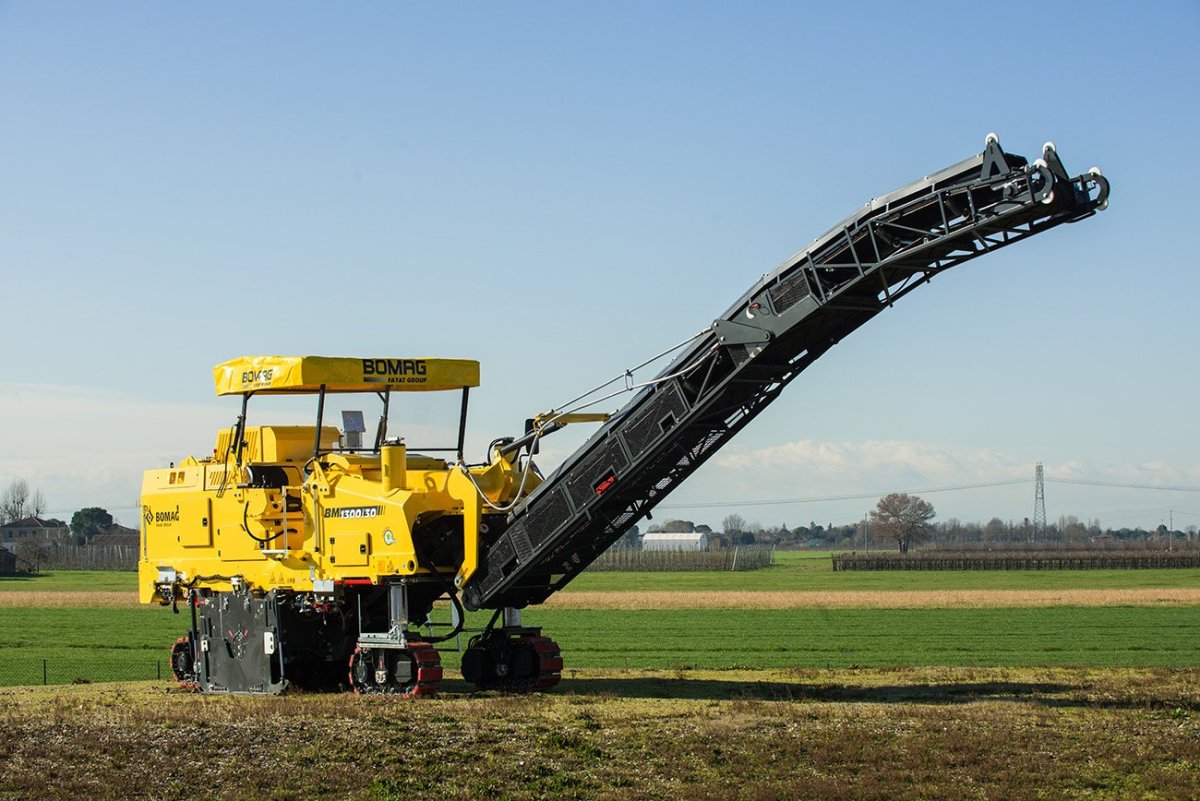 Дорожная фреза Бомаг 1300/30