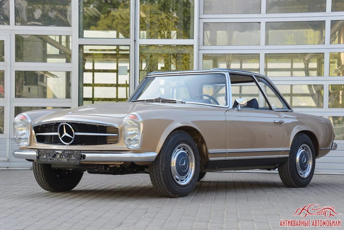 Mercedes Benz w113