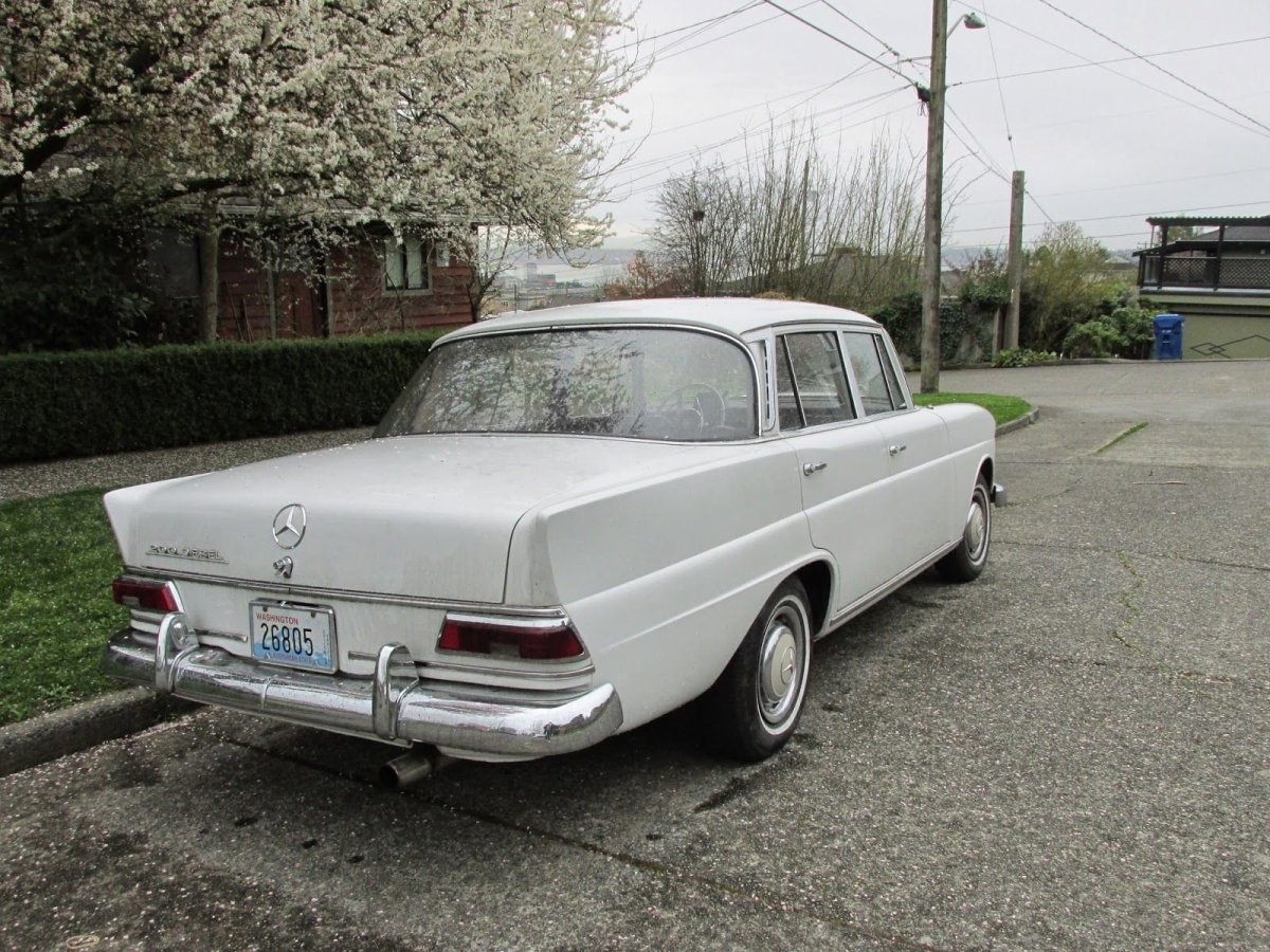 Мерседес 200 автоматик