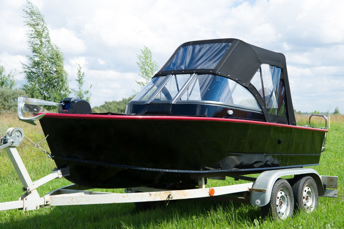 Моторная лодка Прогресс