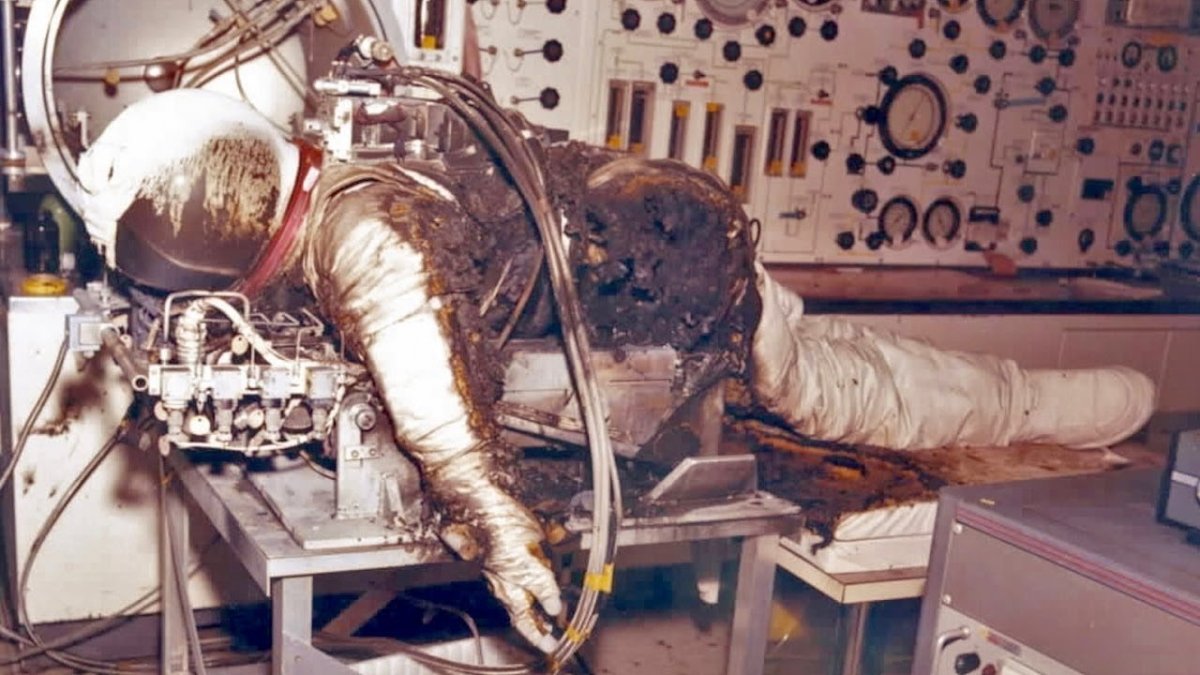 Останки экипажа Аполлон 1