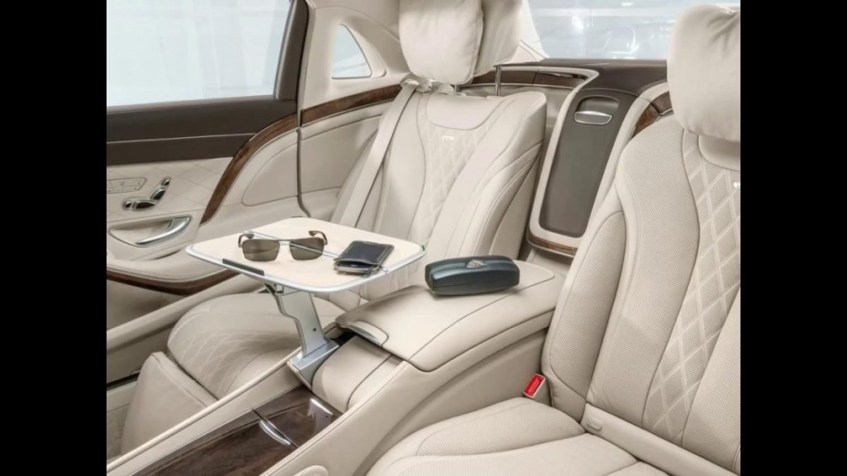 Mercedes Benz w222 Maybach