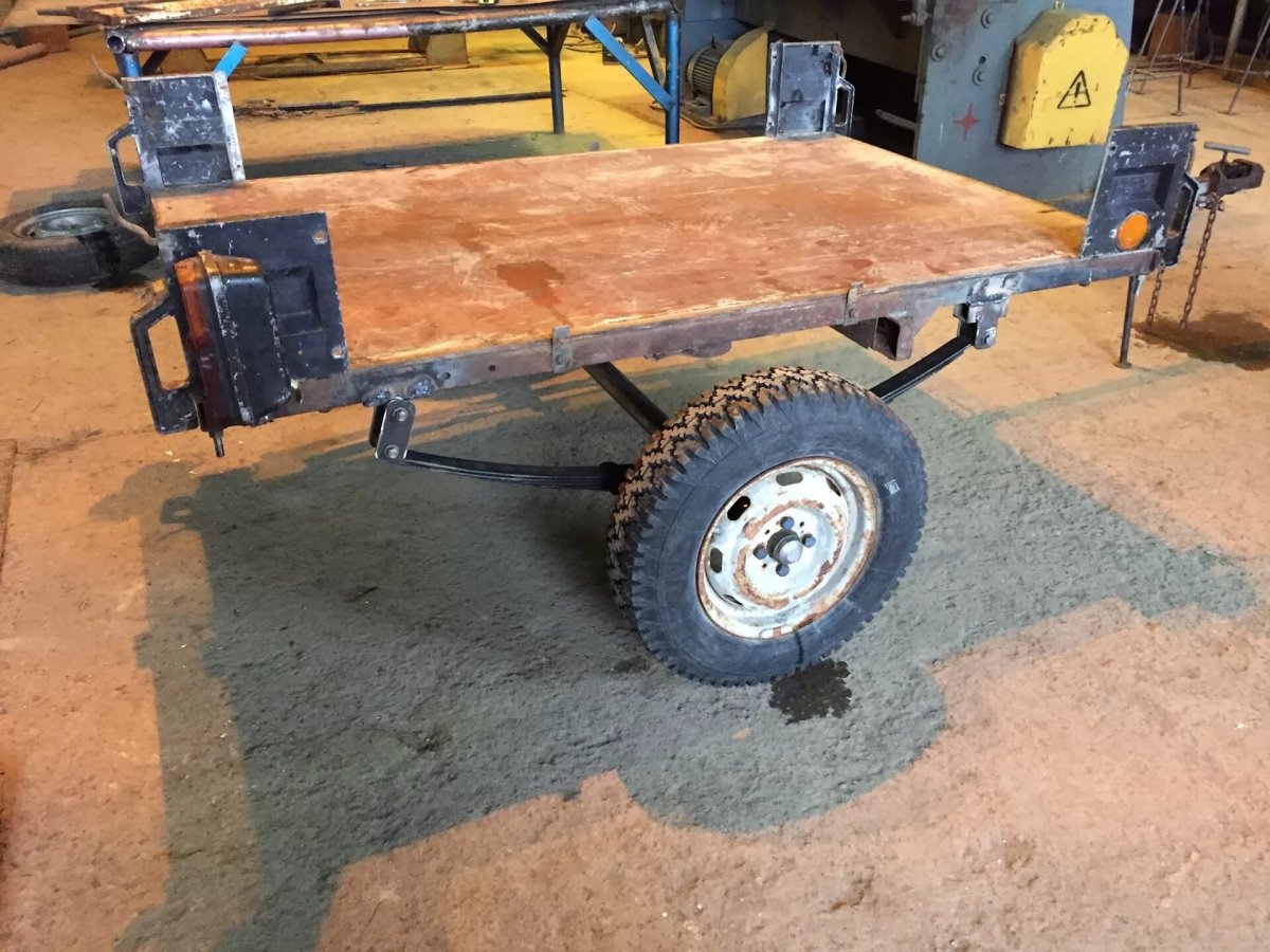 Амортизатор на прицеп КМЗ 8136