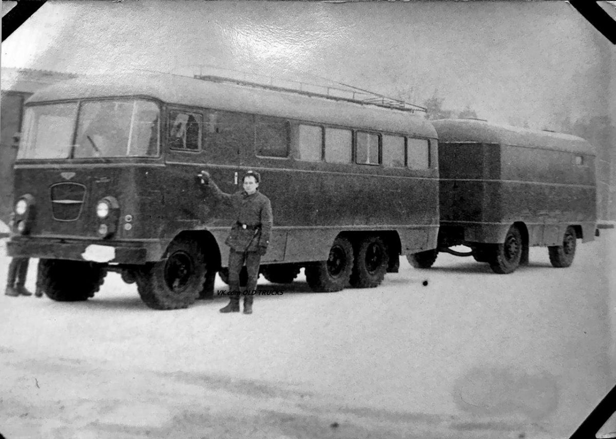 ЗИЛ 157 штабной автобус