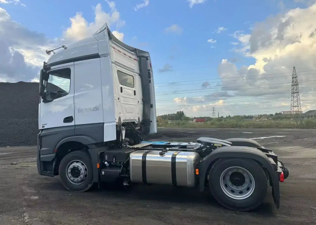 Mercedes Actros 1848