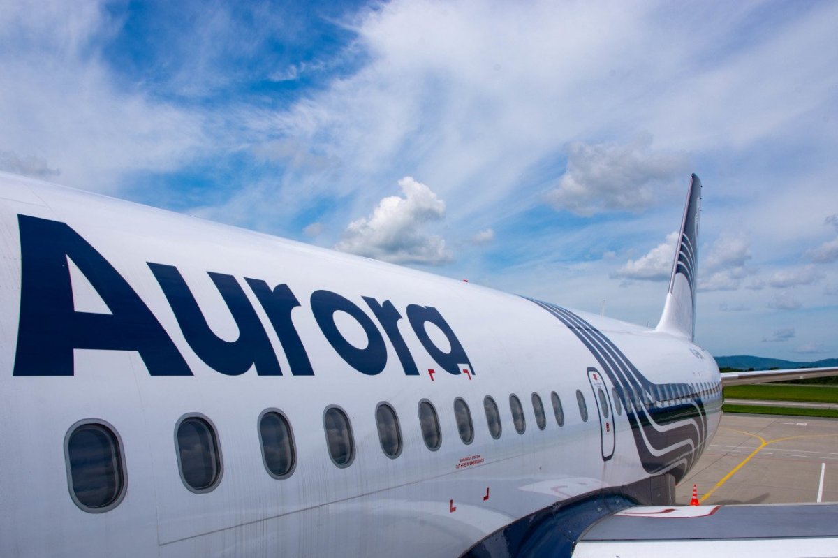 Авиакомпания Аврора самолет SSJ