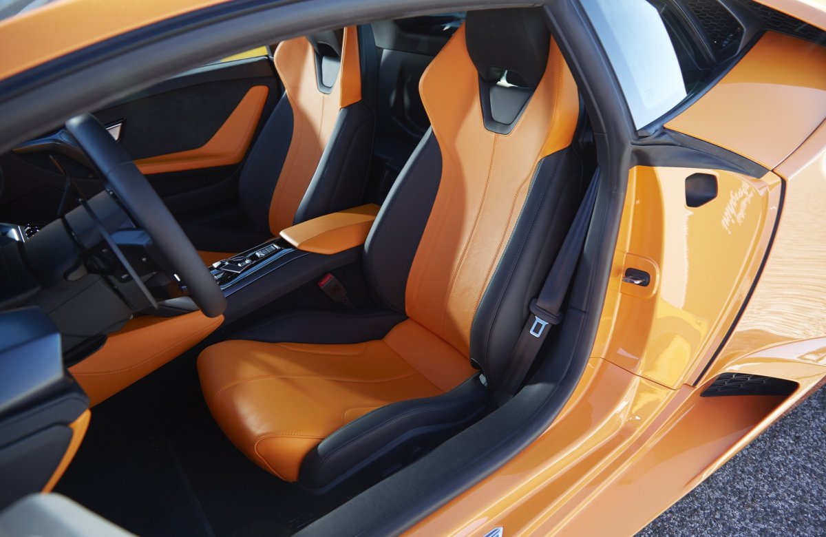 Сиденья Ламборгини Хуракан