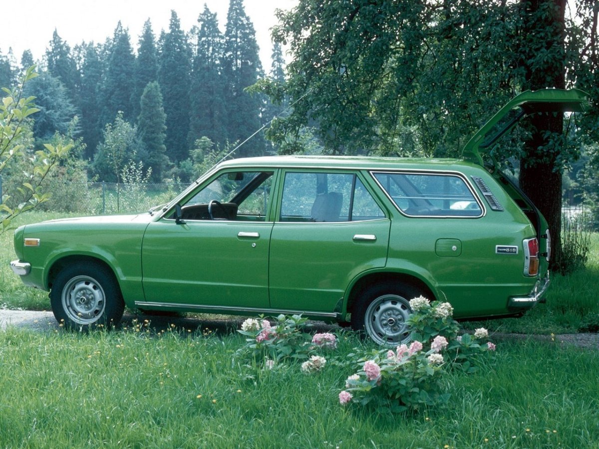 Mazda универсал 1980