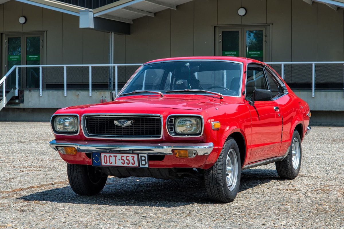 Mazda familia 1973