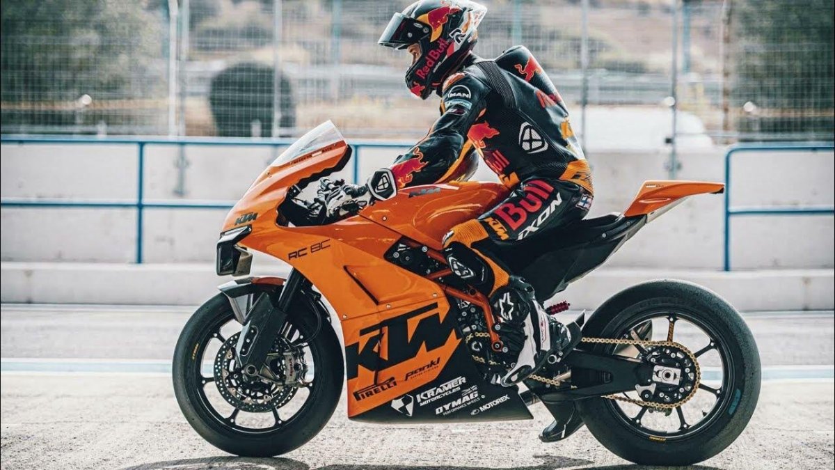 KTM rc8