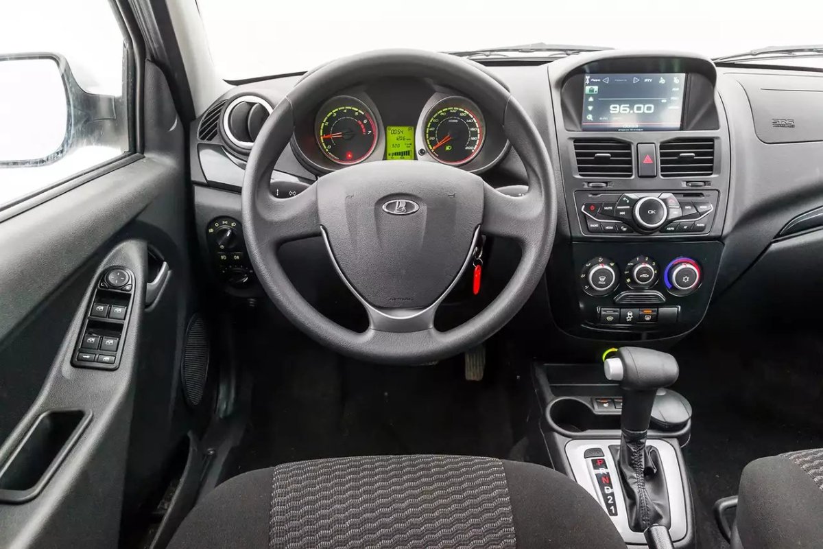 Lada Kalina 2 Cross салон