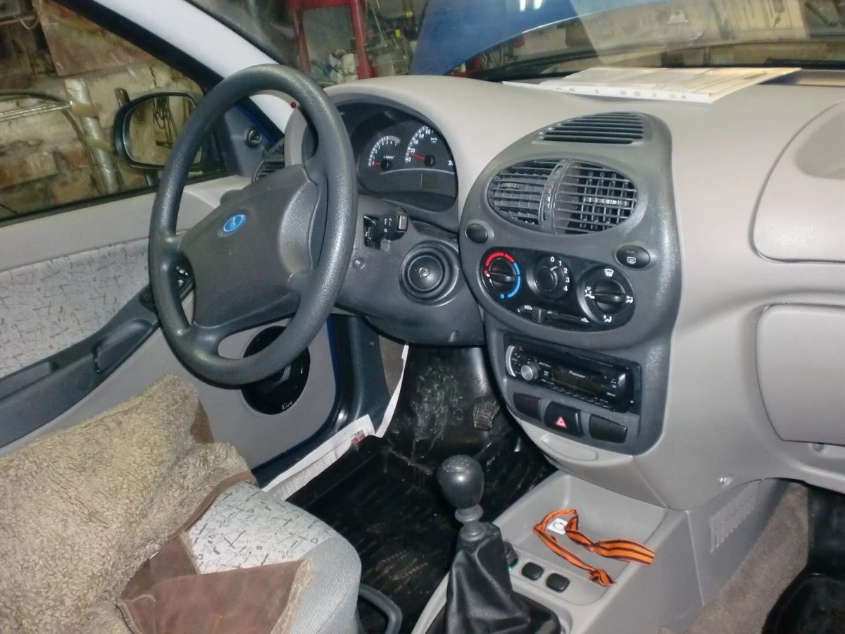 Калина 2 седан салон