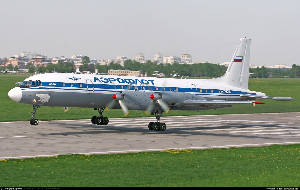 Ил-18 РТ