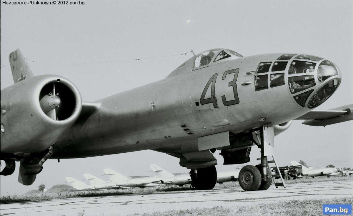 Реактивный бомбардировщик ил-28