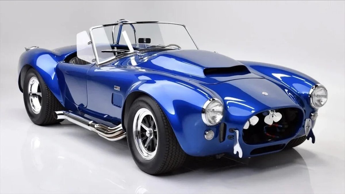Машина Shelby Cobra 427
