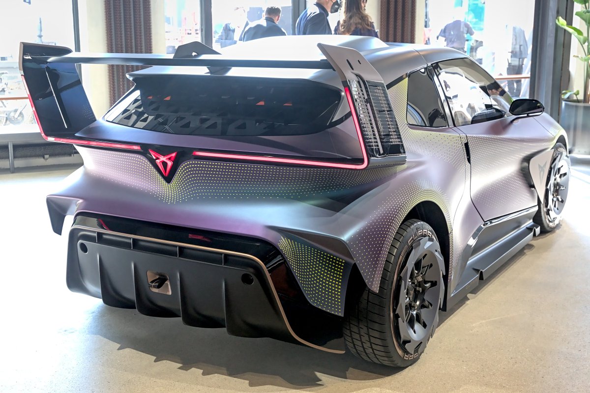 2021 Cupra URBANREBEL Concept