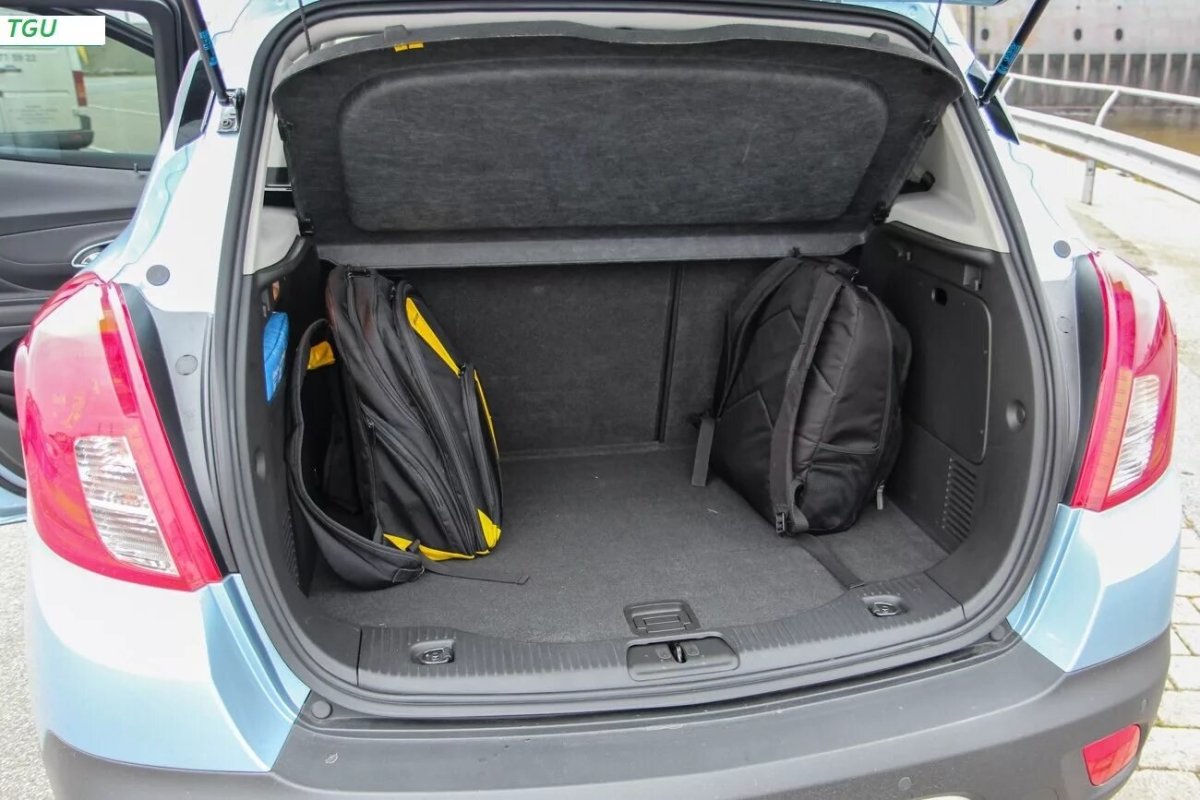 Опель Мокка 2014 багажник