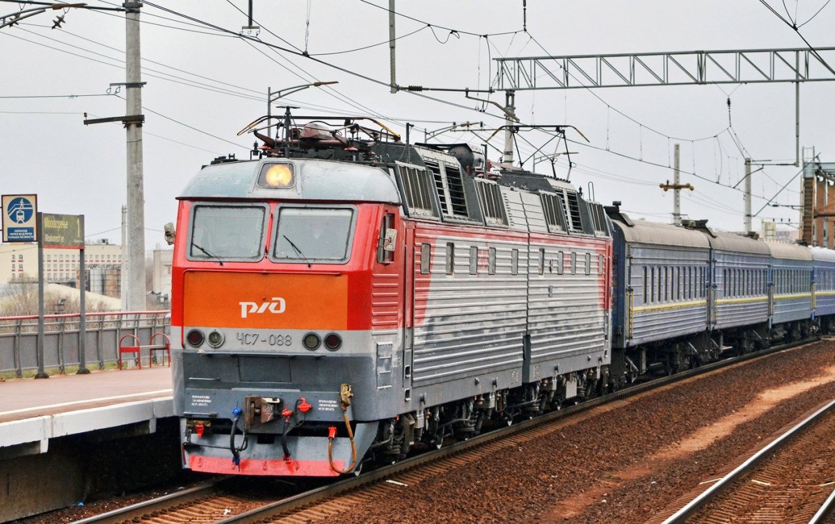 Электровоз ep07