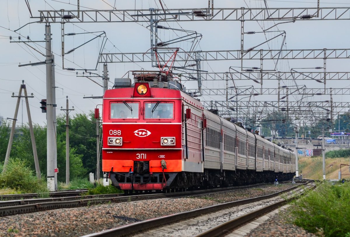 Поезд Иркутск Адлер