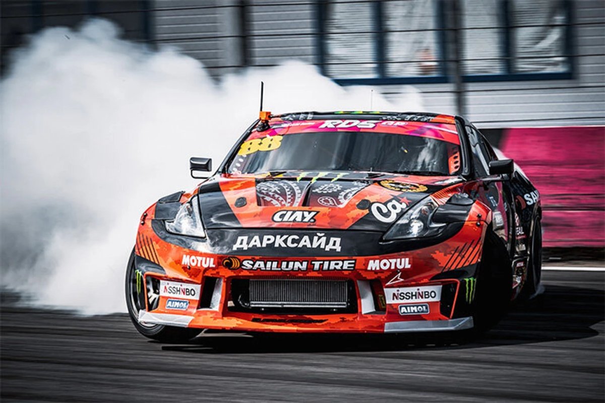 Nissan 370 z Аркадий Цареградцев