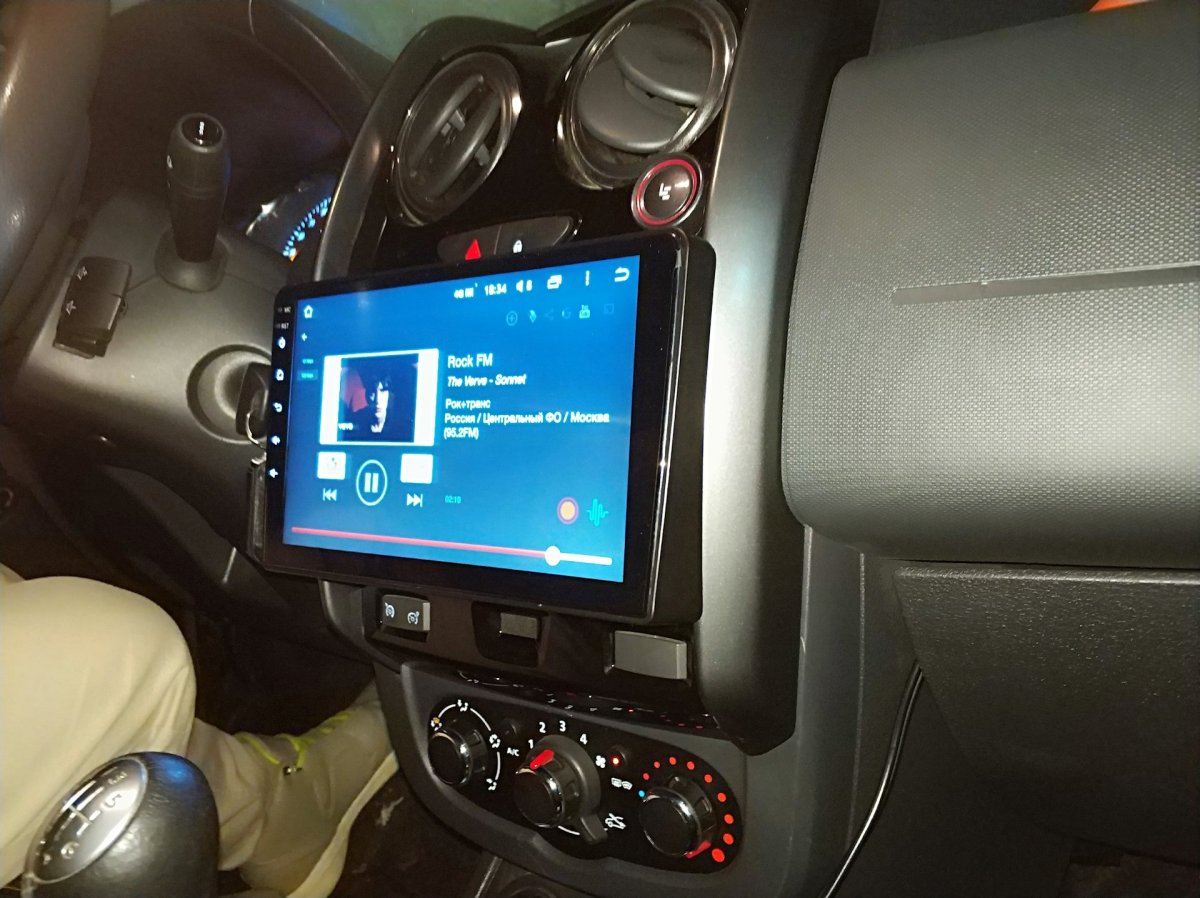 Магнитола Рено Дастер 2016 года