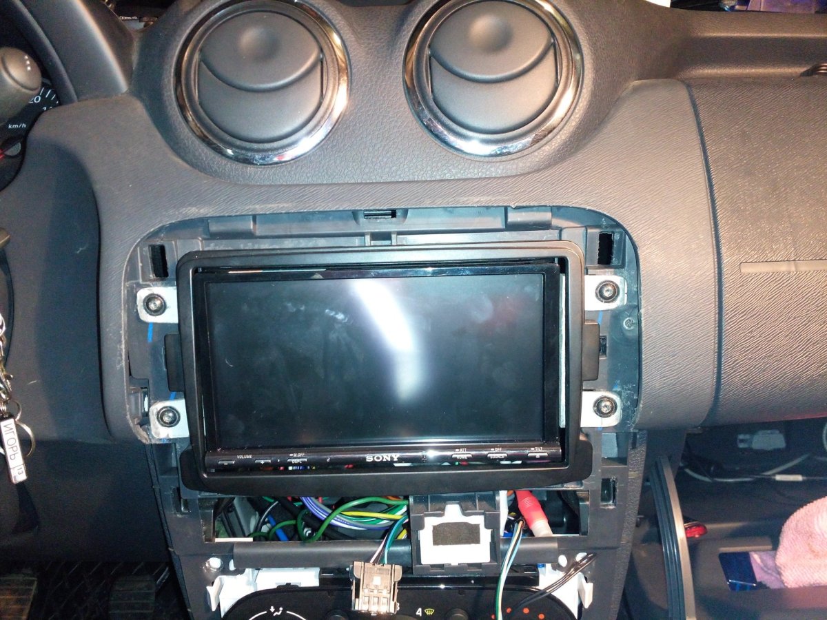 Переходная рамка Рено Дастер 2 din