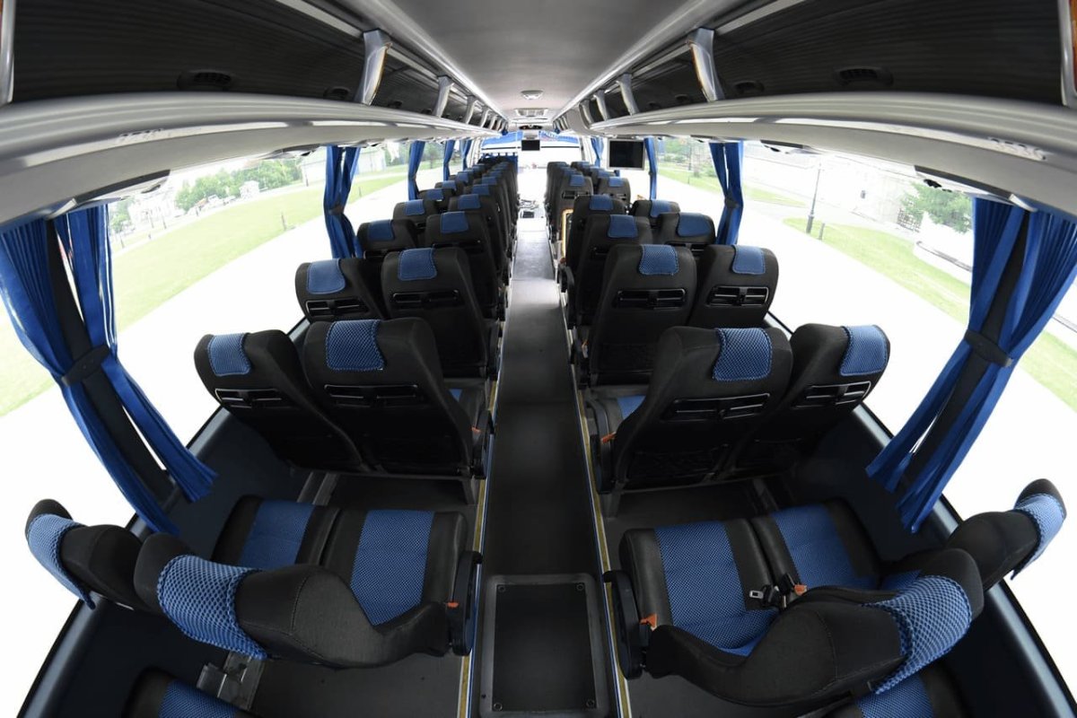 Хагер автобус туристический