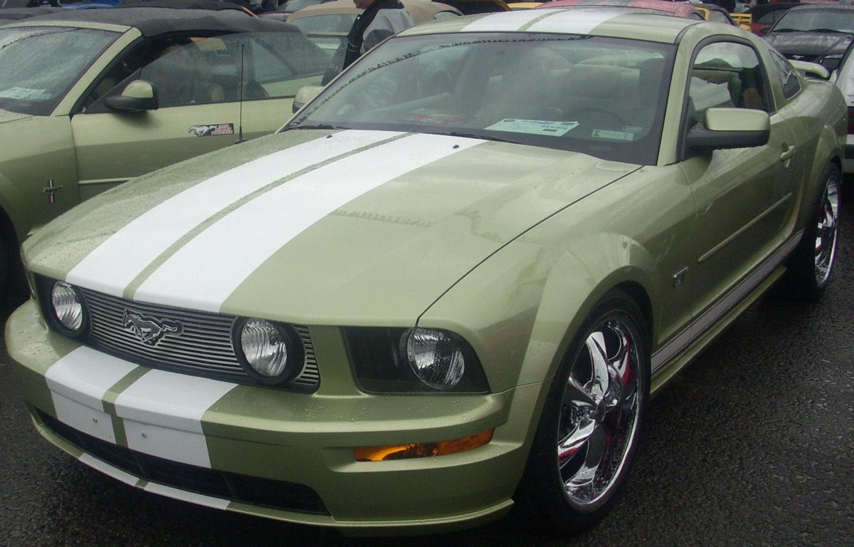 Ford Mustang gt 2005 Wikimedia Commons