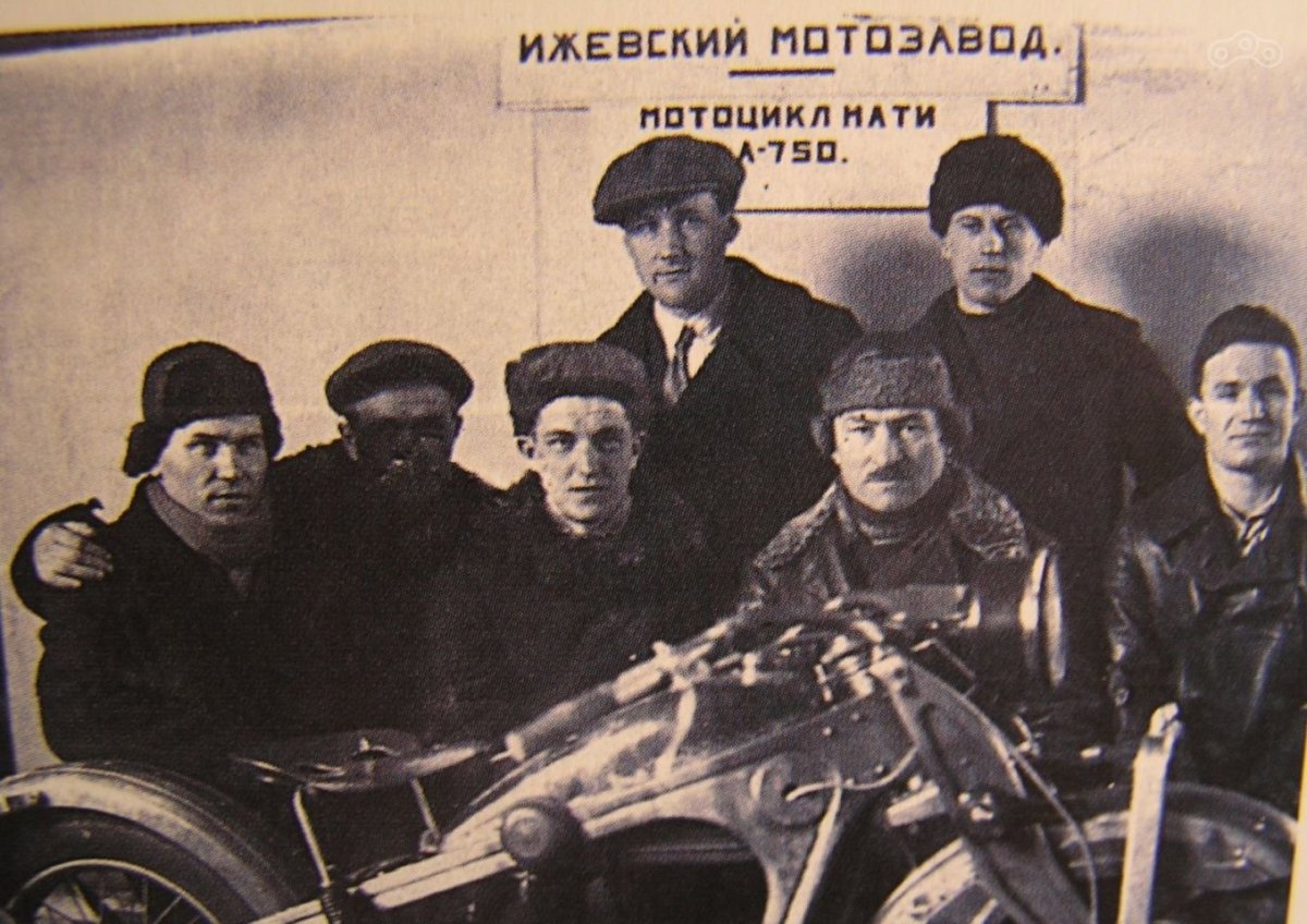 Пётр Можаров мотоцикл