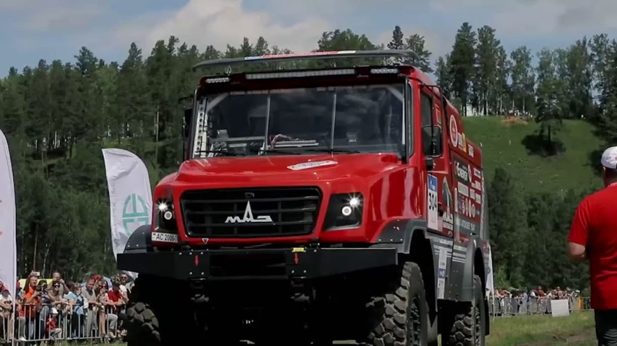 Раллийный МАЗ