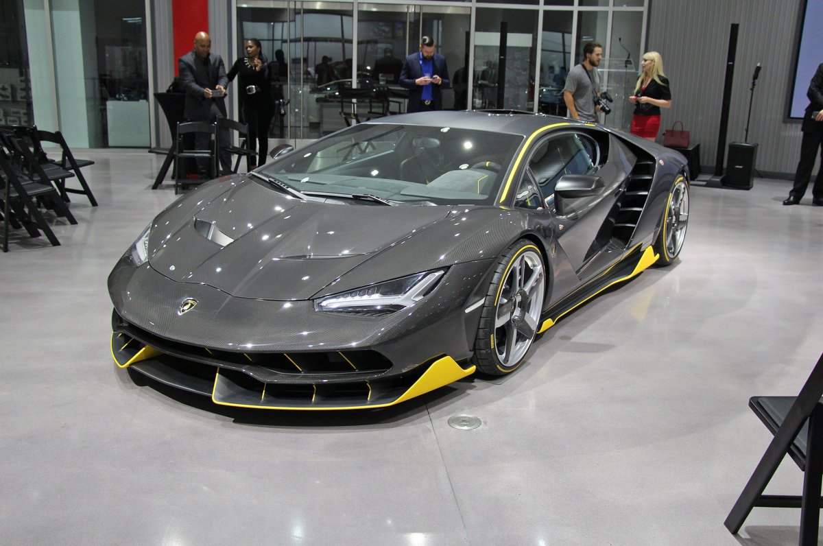 Ламборгини Центенарио