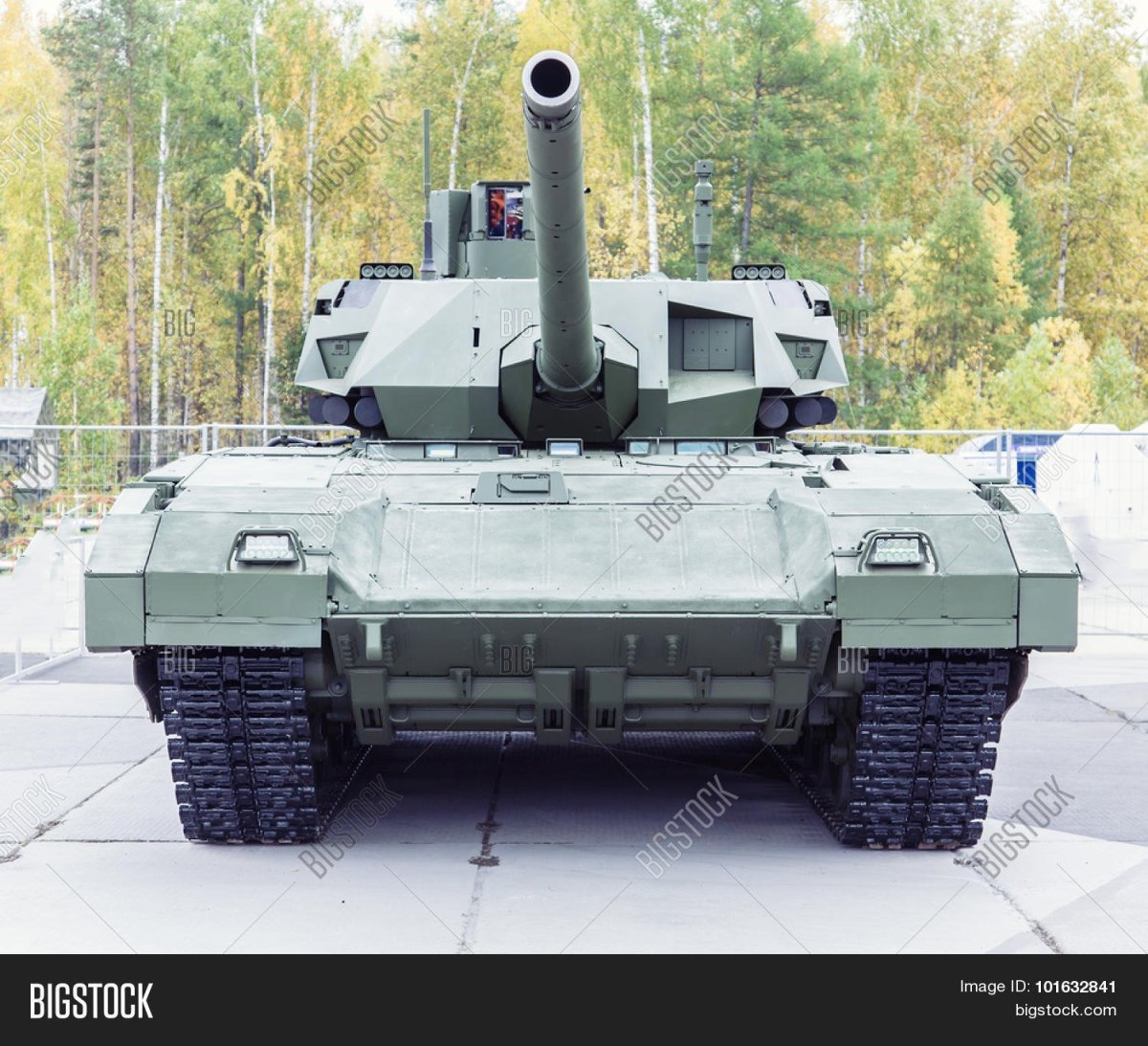 Танк т - 14 Армата спереди
