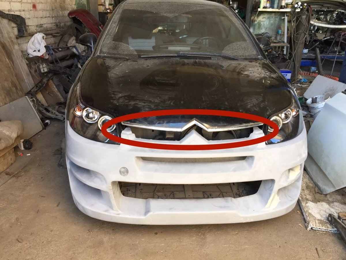 Передний бампер Ситроен с4