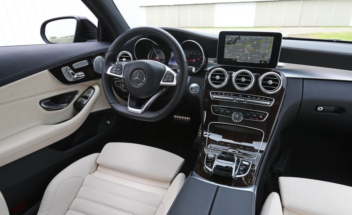 Mercedes c class 2017 салон