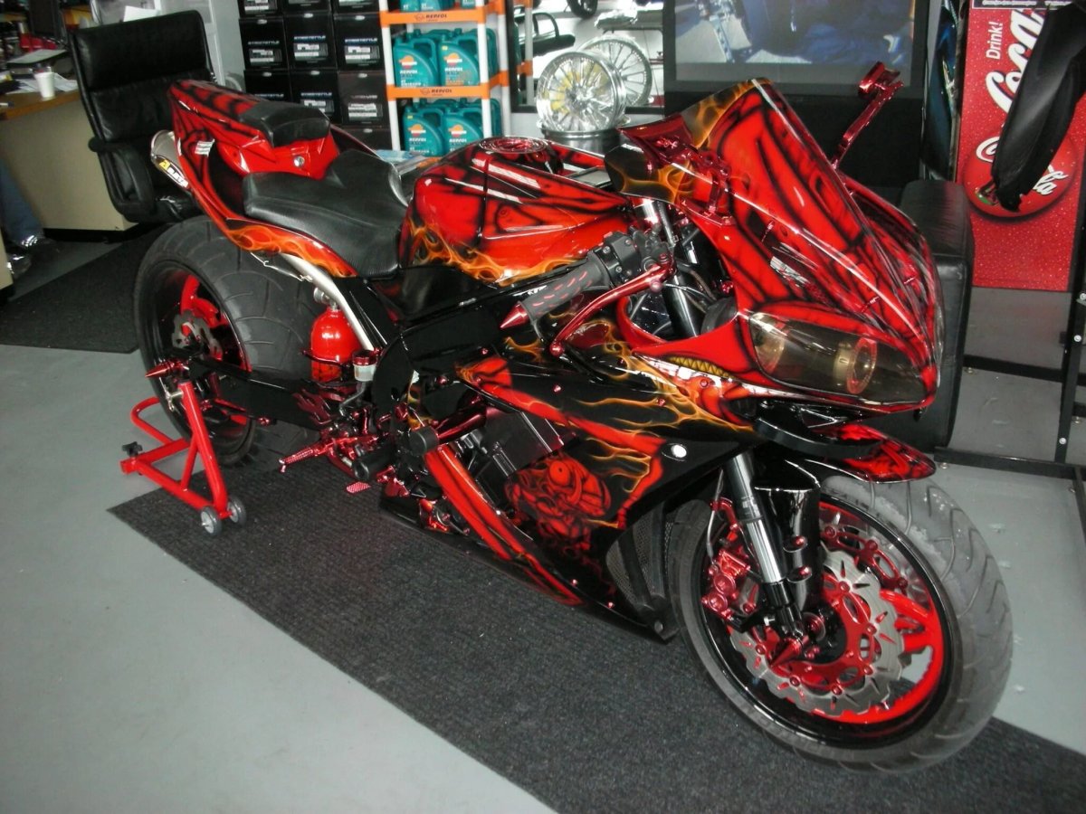 Yamaha r1 Custom