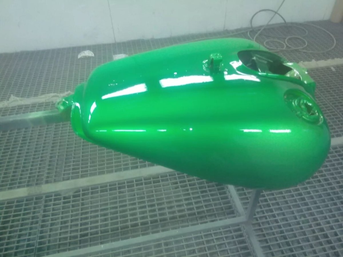 Три баллона на мотоцикле