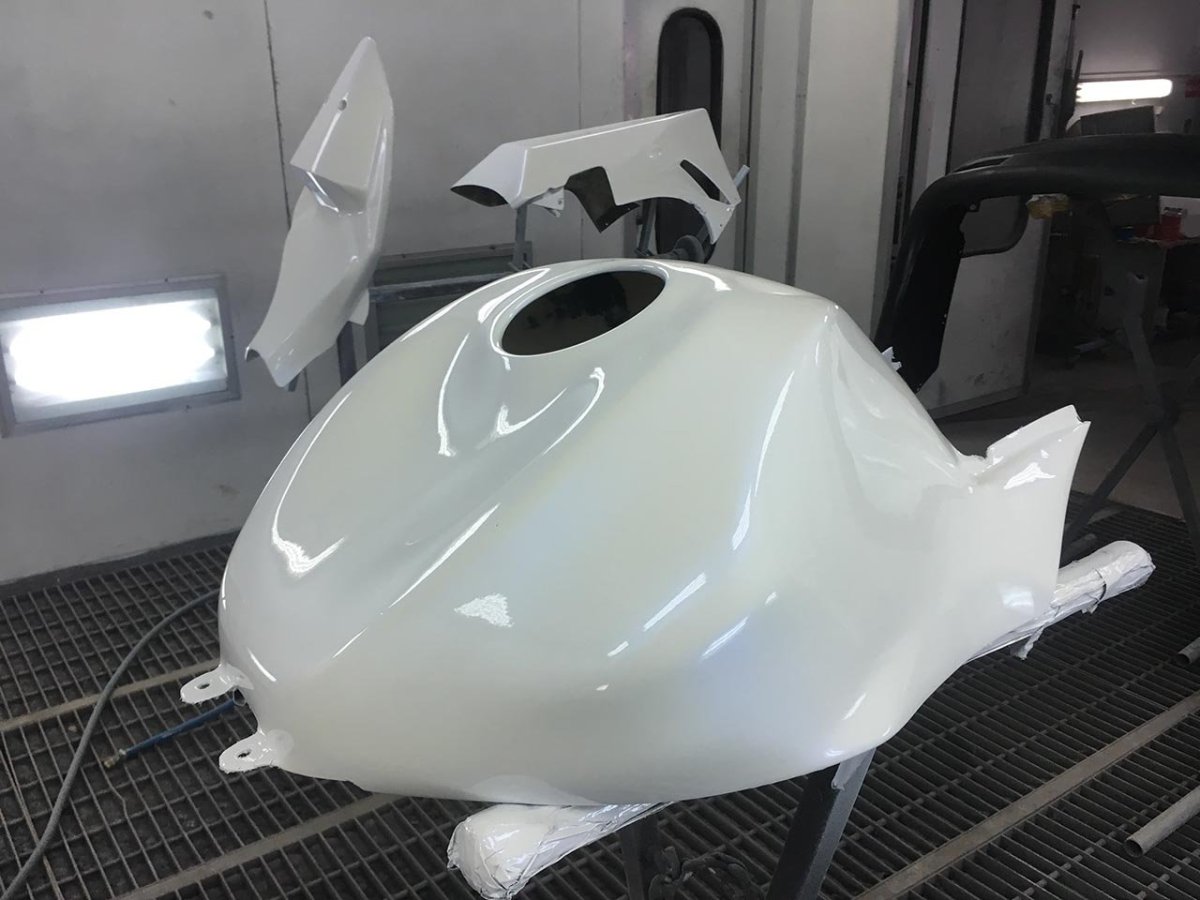 Стеклопластик шлем