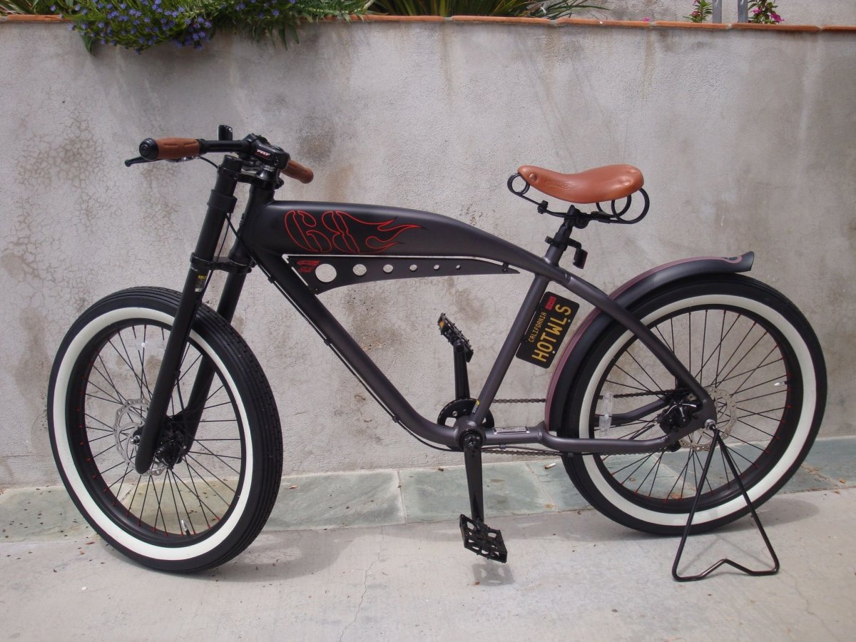 Круизер felt hot Wheels Sixty-8