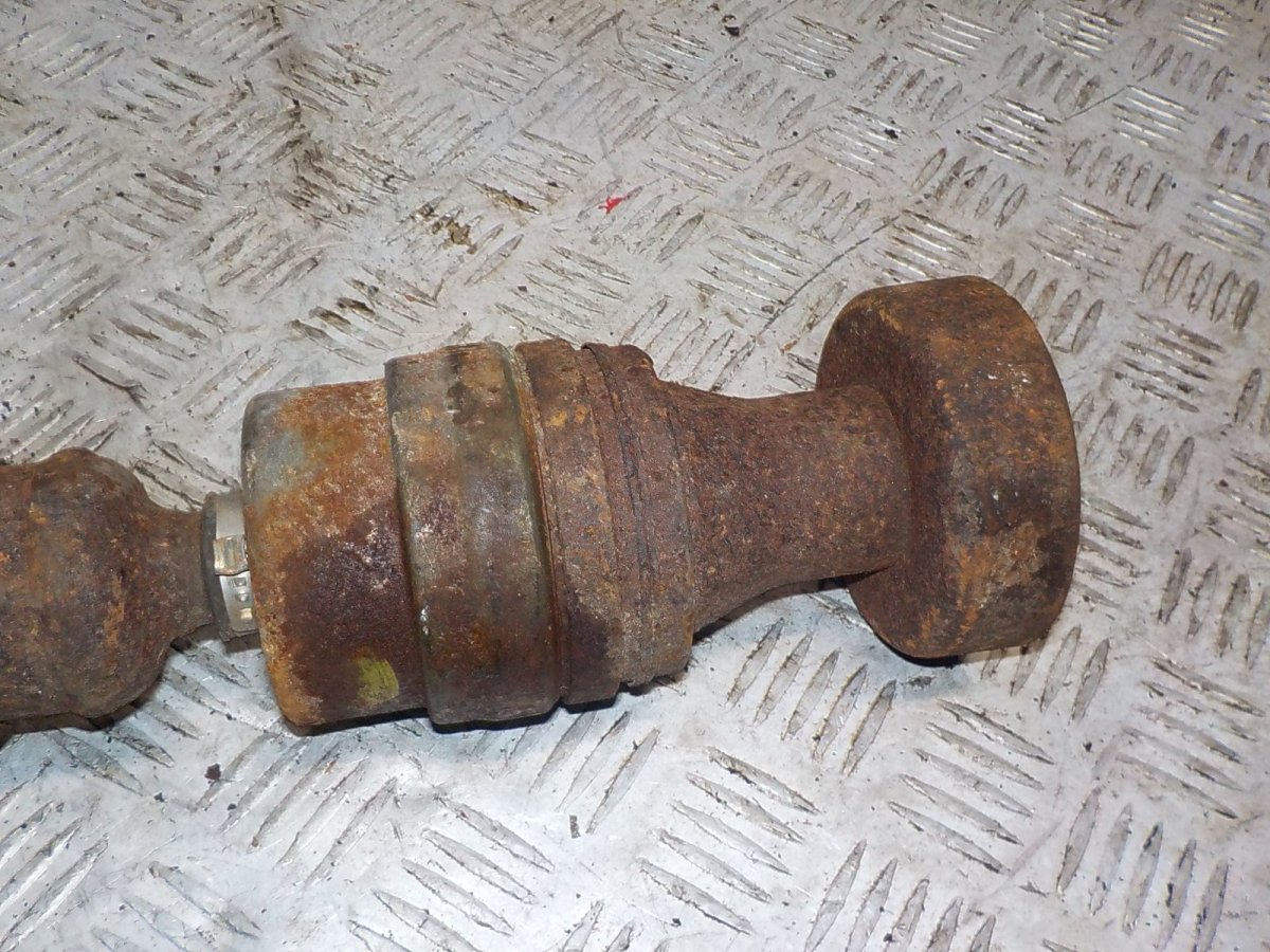 Передний кардан Шевроле блейзер 4.3