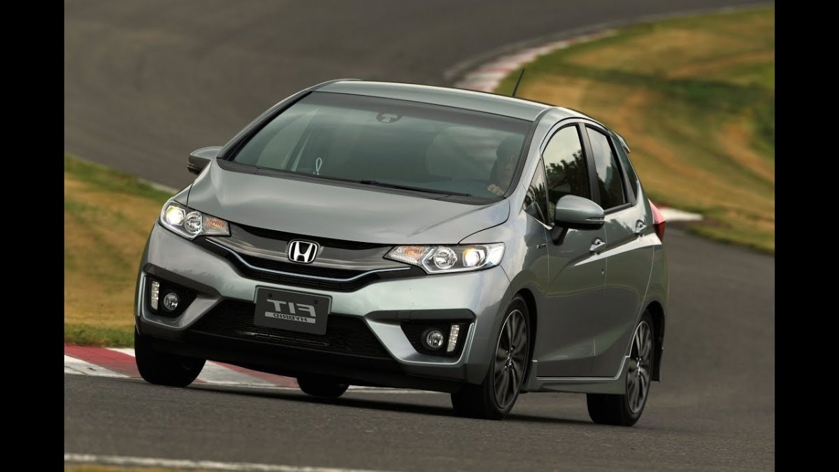 Honda Fit Hybrid 2015