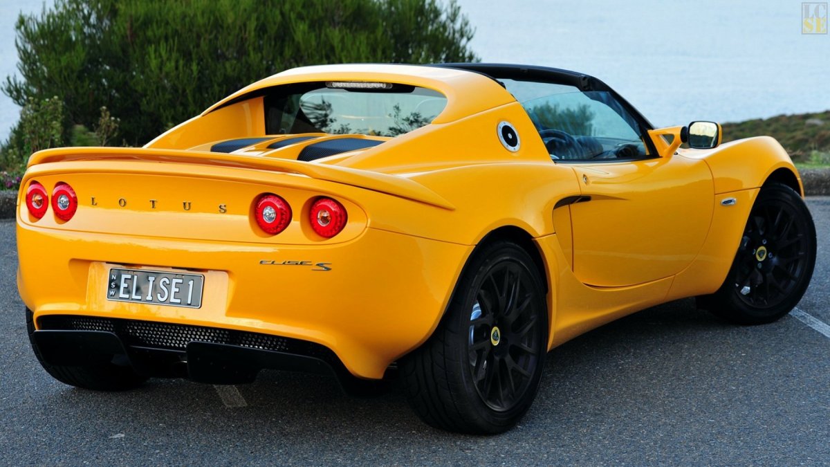 Спорткар Лотус Элис