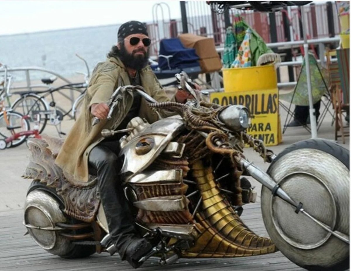 Люди в черном 3 мотоцикл Бориса