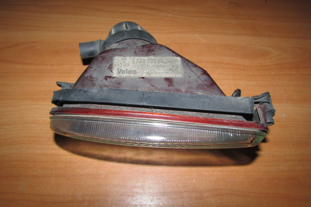 Рено Лагуна 1 лампочки туманки