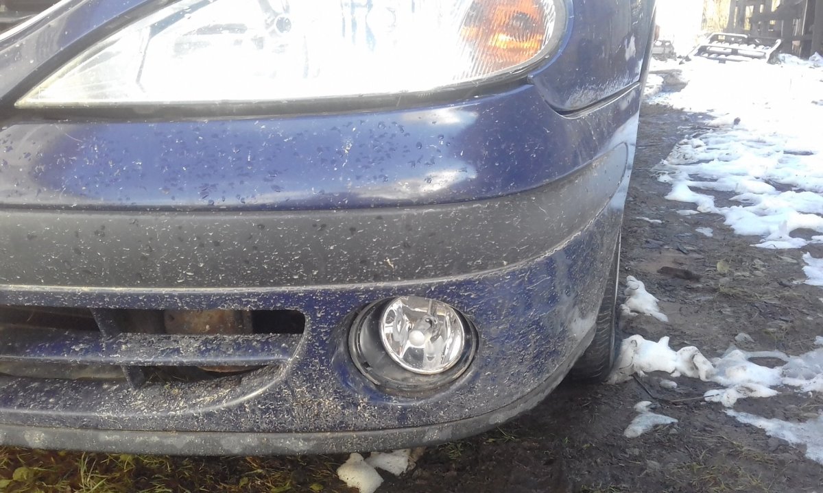 Противотуманка Рено Меган 1