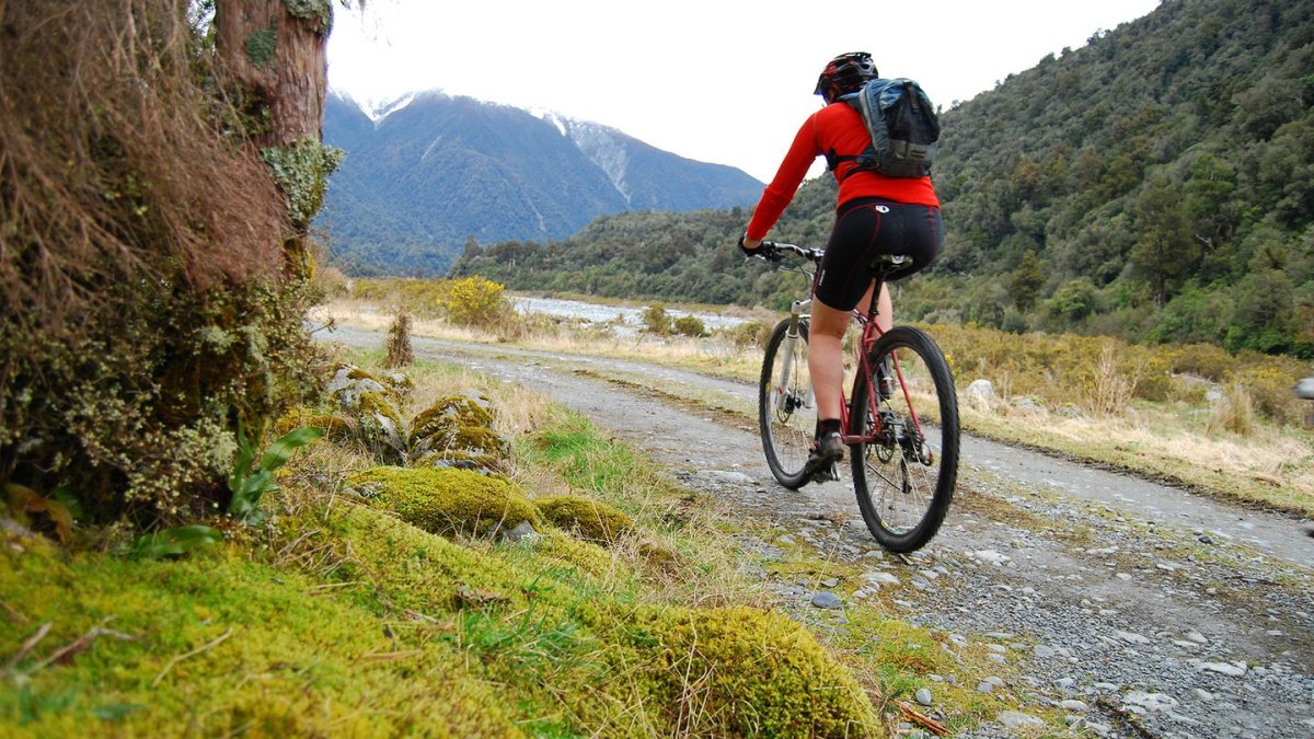 Человек на велосипеде